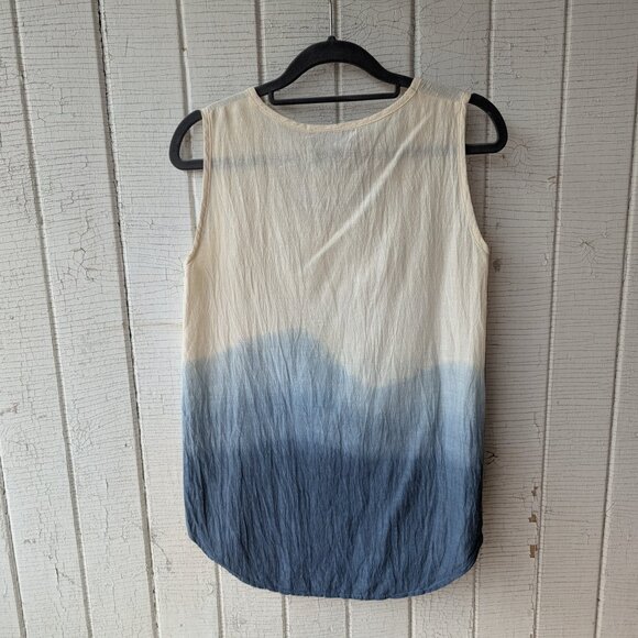 Blue and Cream Ombre Sleeveless Blouse - Picture 3 of 4